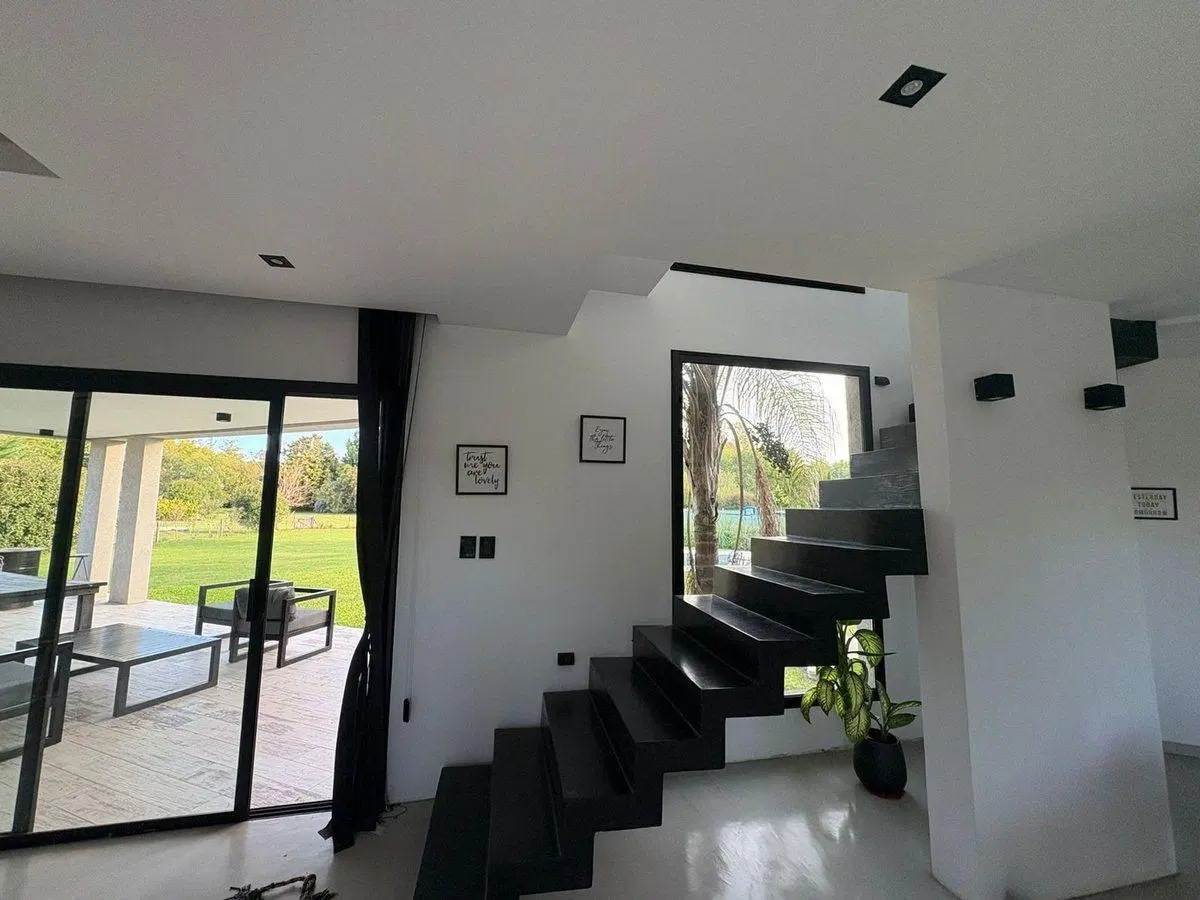 CASA 5 AMBIENTES VENTA HARAS SAN PABLO G. RODRIGUE 4