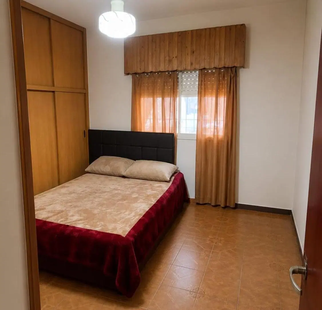 CASA 3 AMBIENTES VENTA ISIDRO CASANOVA 2