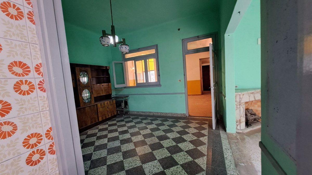 Foto de VENTA CASA 7 AMBIENTES MULTIFAMILIAR, imagen 2