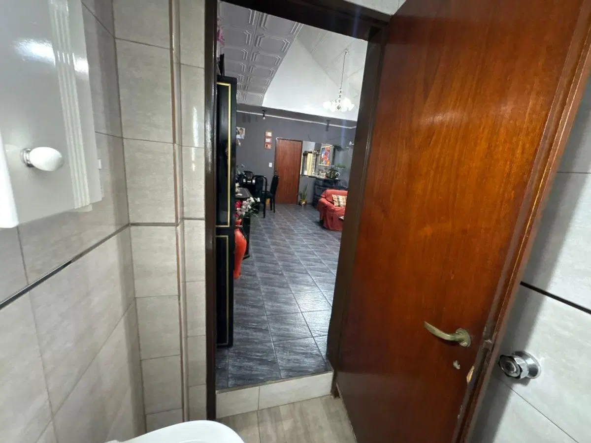 CASA 5 AMBIENTES VENTA SAN JUSTO VILLA LUZURIAGA 4