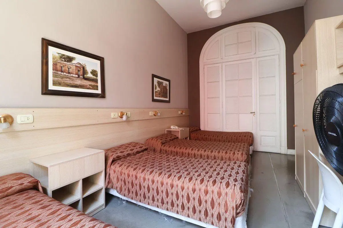 VENTA HOTEL 2