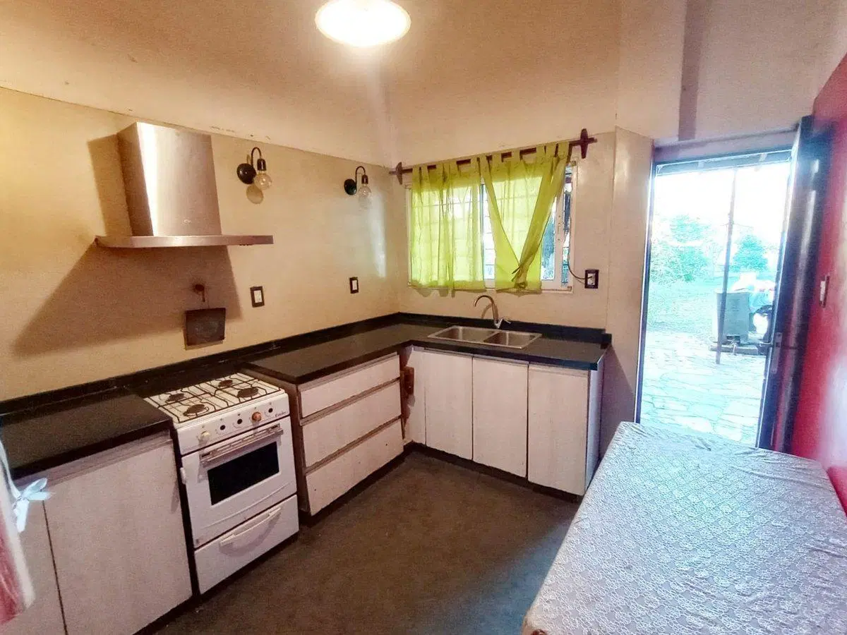 CASA 3 AMBIENTES VENTA VILLA TESEI HURLINGHAM 2