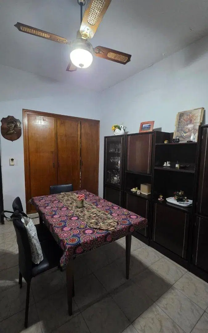 VENTA CASA 5 AMB. P.AVELLANEDA COCHERA QUINCHO 3
