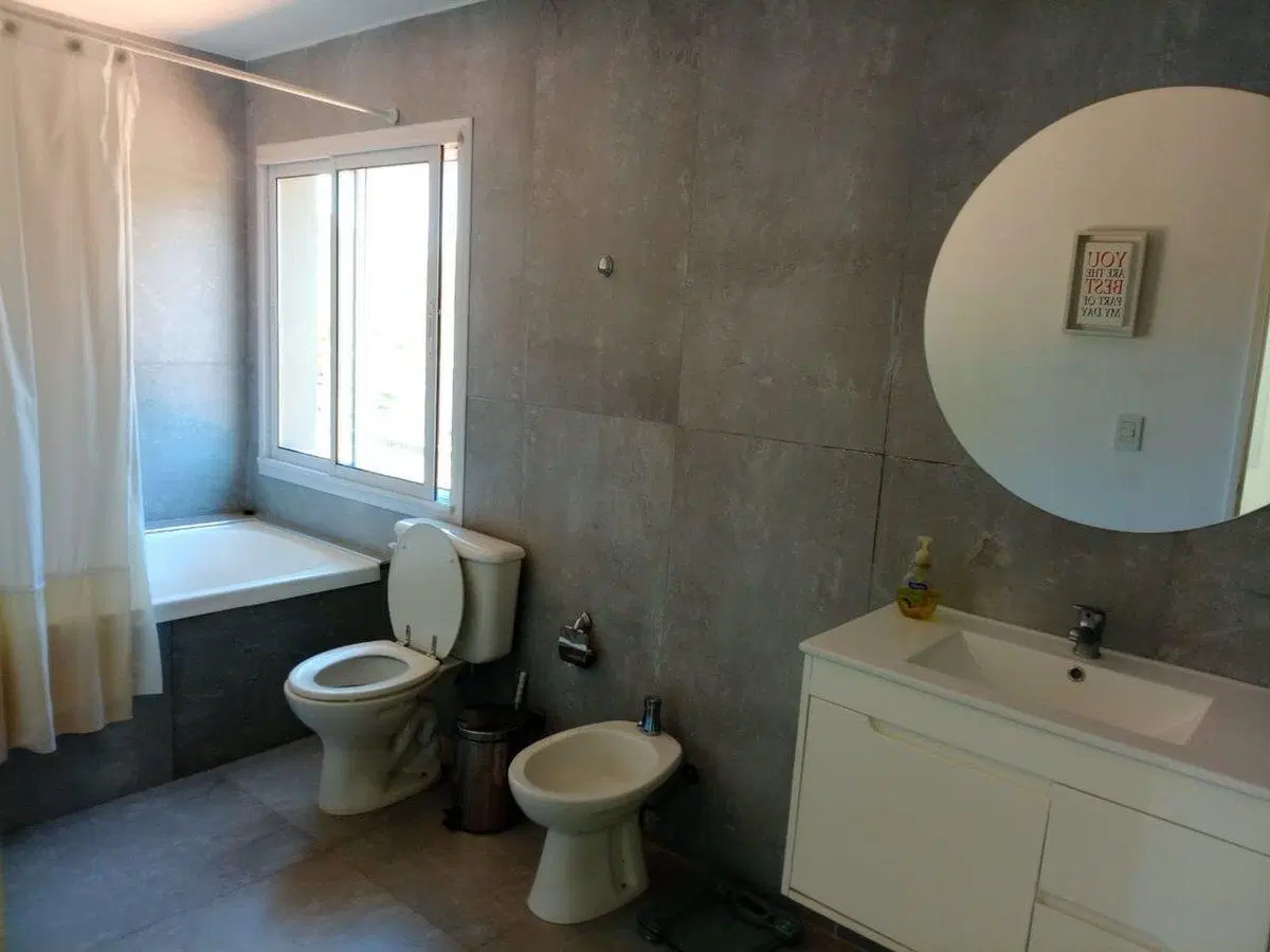 ALQUILER CASA EN CUBE PILETA Y GRAN PARQUE 1300 M2 2