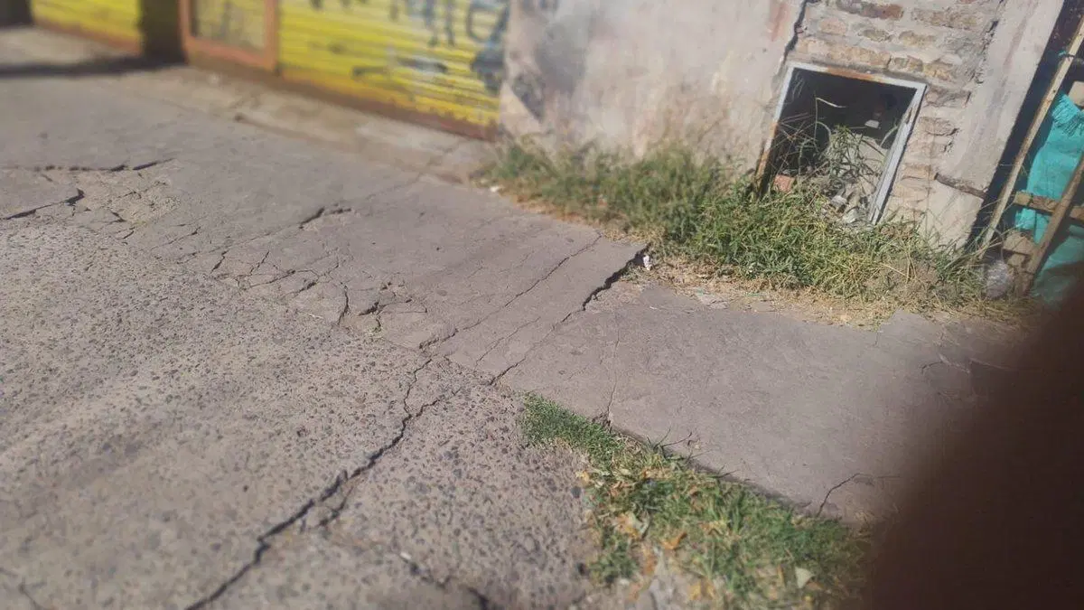 VENTA TERRENO 300 METROS CASANOVA 6