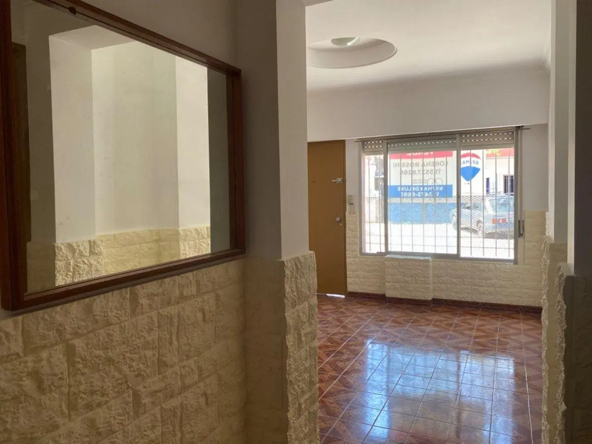 VENTA CASA 6 AMB MULTIFAMILIAR LOCAL Y GARAGE 2