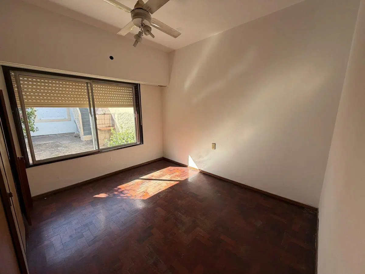 CASA  6 AMBIENTES VENTA LA TABLABA 8