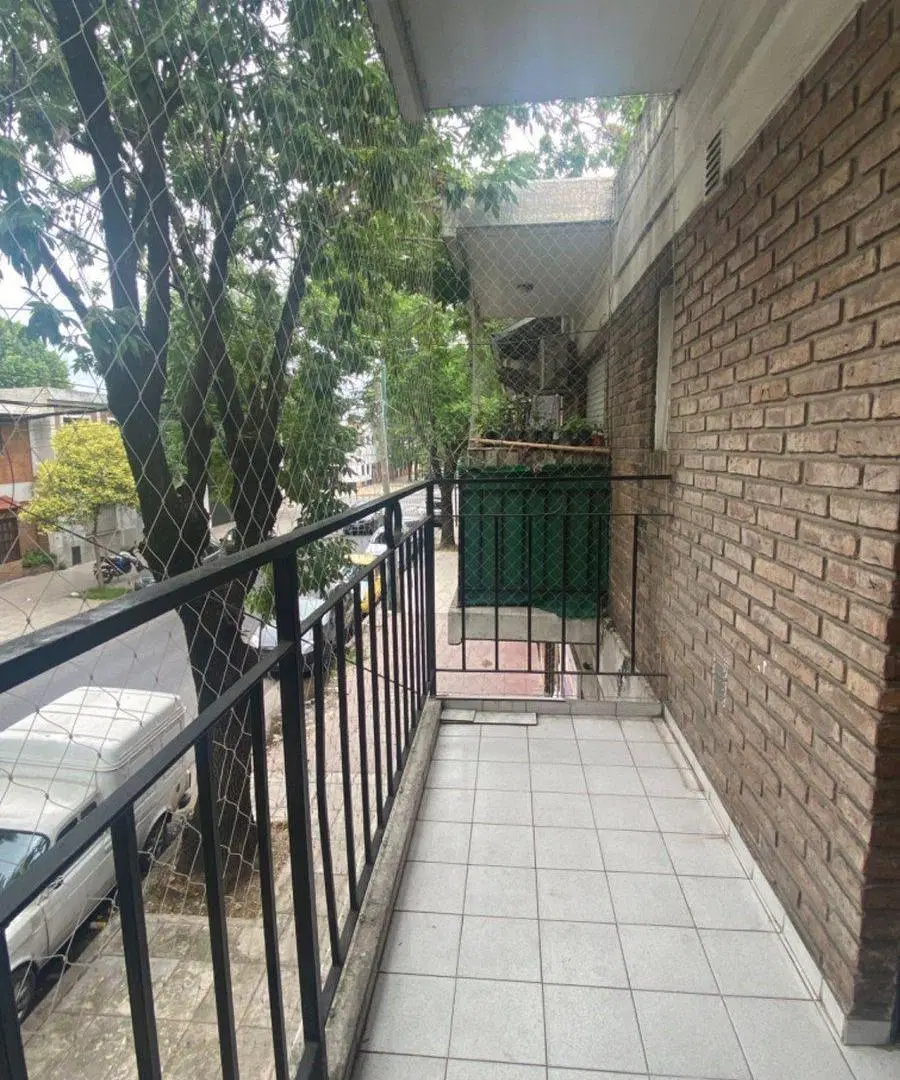 VENTA MONOAMBIENTE CON BALCON CON RENTA 7