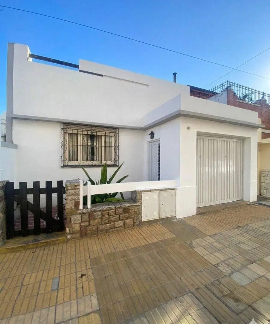 PH TIPO CASA CON COCHERA - VENTA  EN CIUDADELA 2