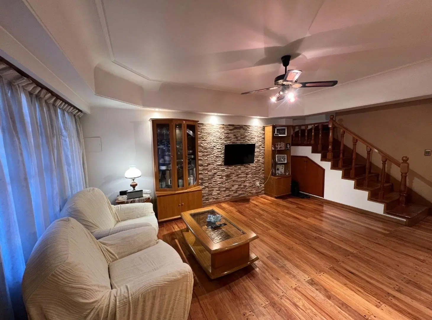 TRIPLEX 6 AMBIENTES VENTA MATADEROS 2