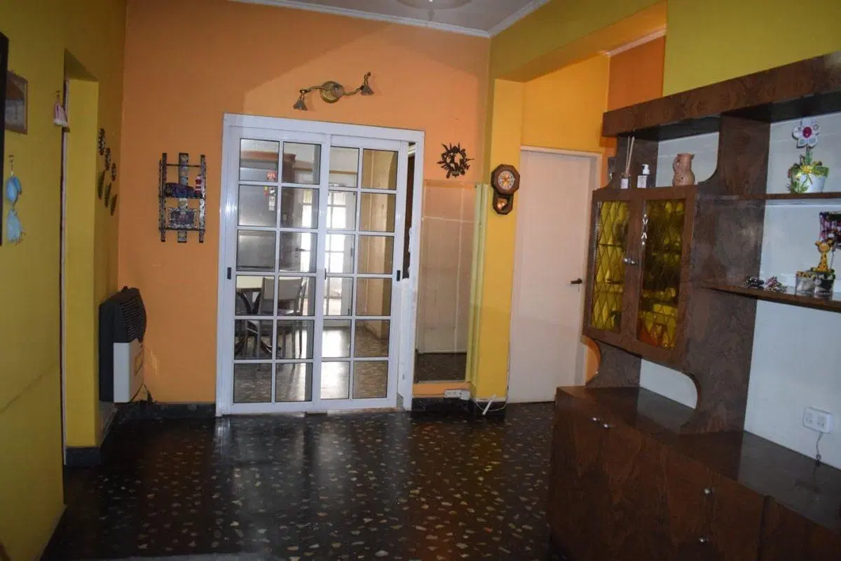 CASA 6 AMBIENTES VENTA TABLADA 4