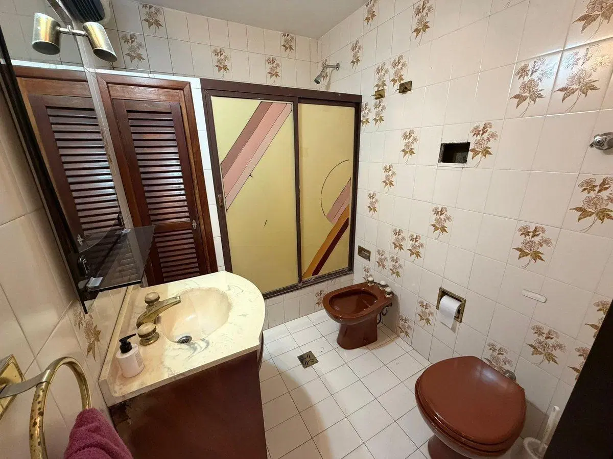 CASA  6 AMBIENTES VENTA LA TABLABA 8