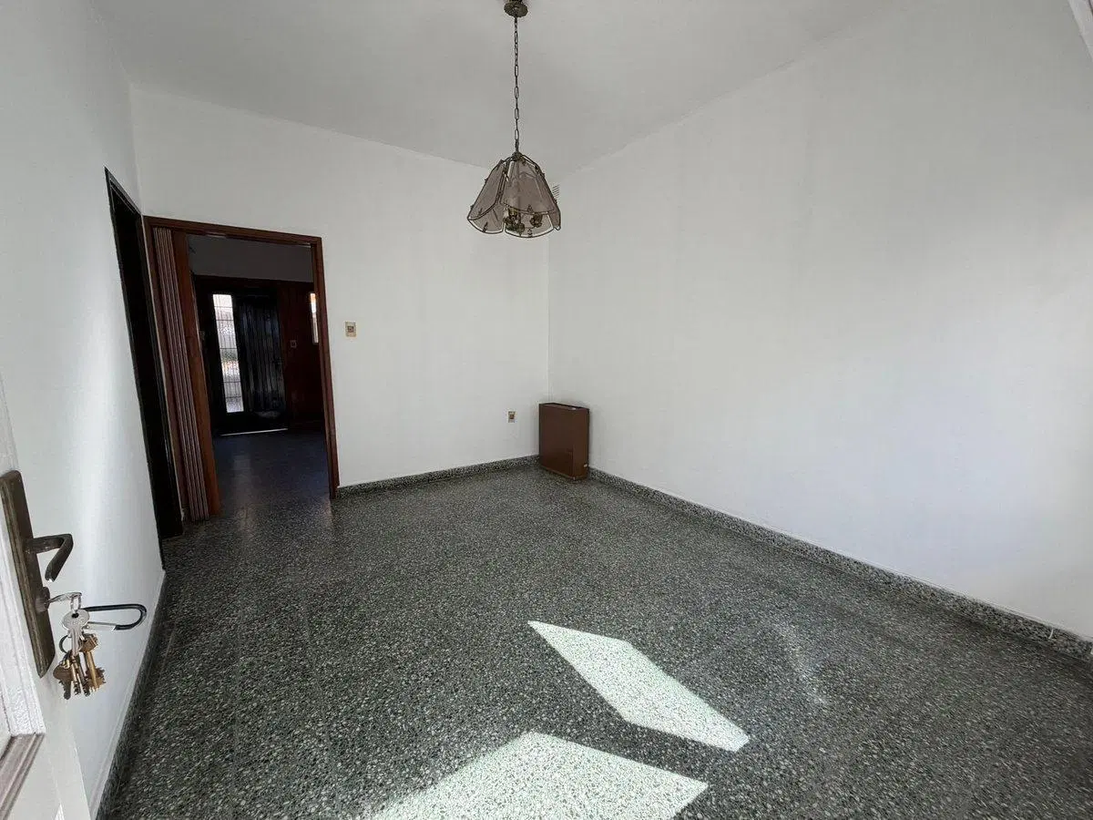 CASA  6 AMBIENTES VENTA LA TABLABA 3