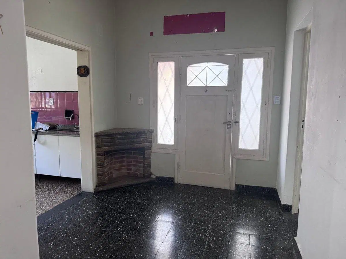 CASA 3 AMBIENTES VENTA SAN JUSTO COCHERA 2
