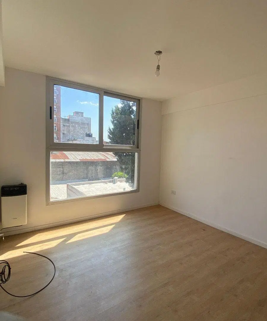 VENTA DEPARTAMENTO 2 AMBIENTES MORON CON RENTA 2