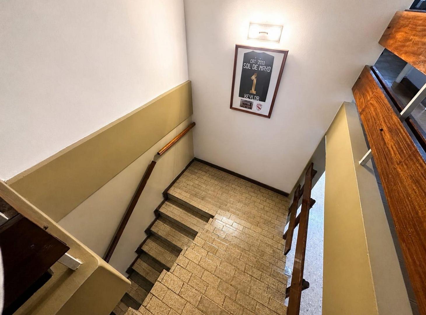 Foto de VENTA CASA 4 AMBIENTES C/ PILETA LOMAS DEL MIRADOR, imagen 1
