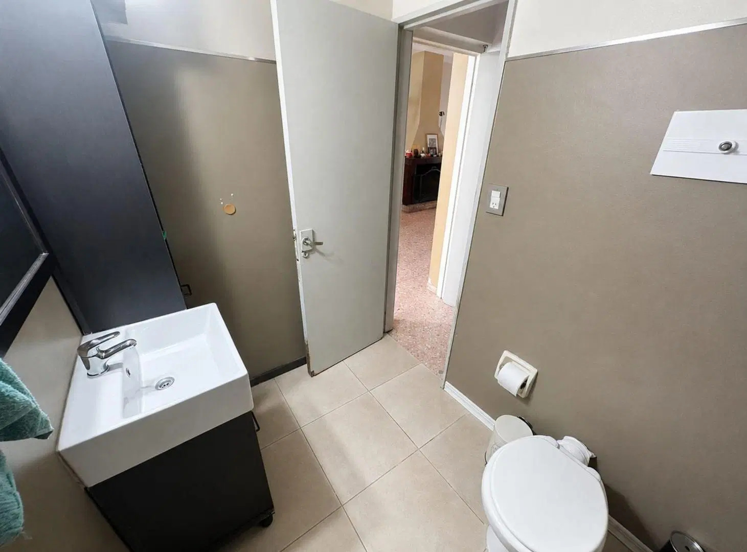 VENTA CASA 4 AMBIENTES C/ PILETA LOMAS DEL MIRADOR 8