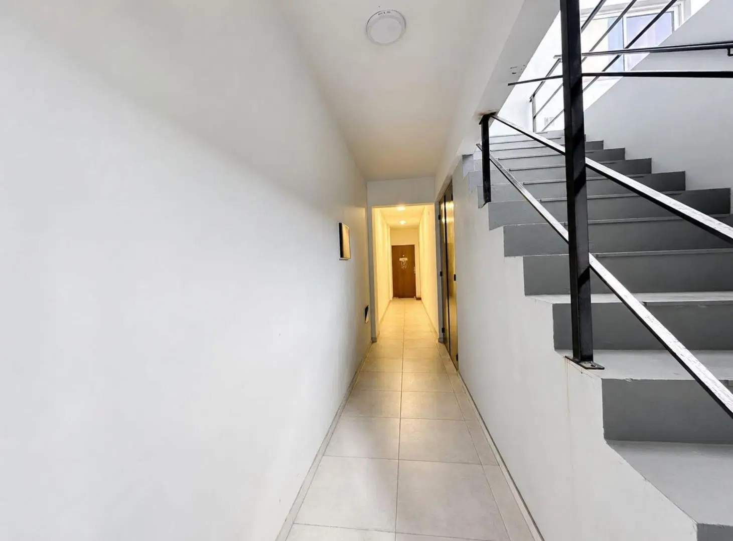 VENTA DEPARTAMENTO 2 AMBIENTES C/ COCHERA Y JARDIN 3