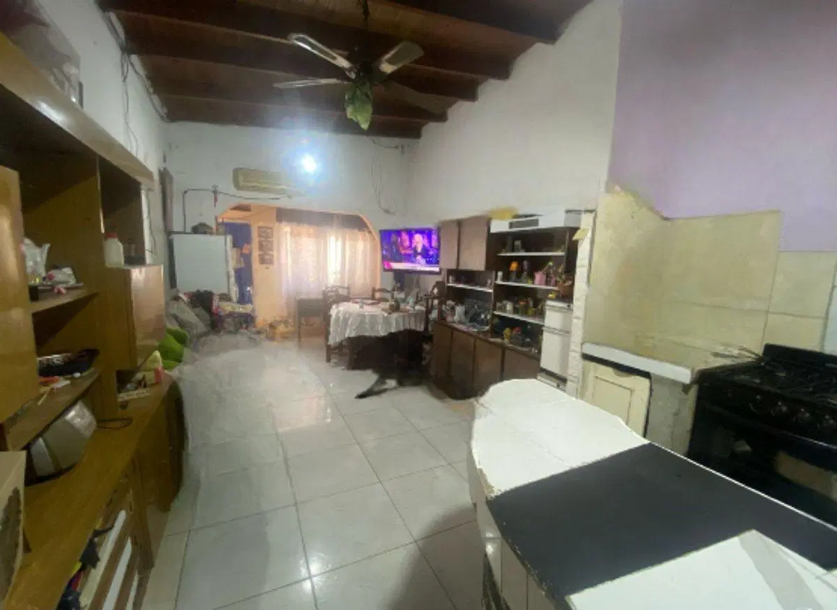 CASA 4 AMBIENTES VILLA MADERO VENTA A REFACCIONAR 4