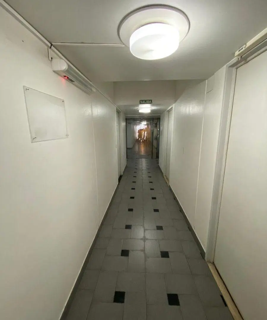 OFICINA 2 AMBIENTES VENTA MICROCENTRO RETIRO 8
