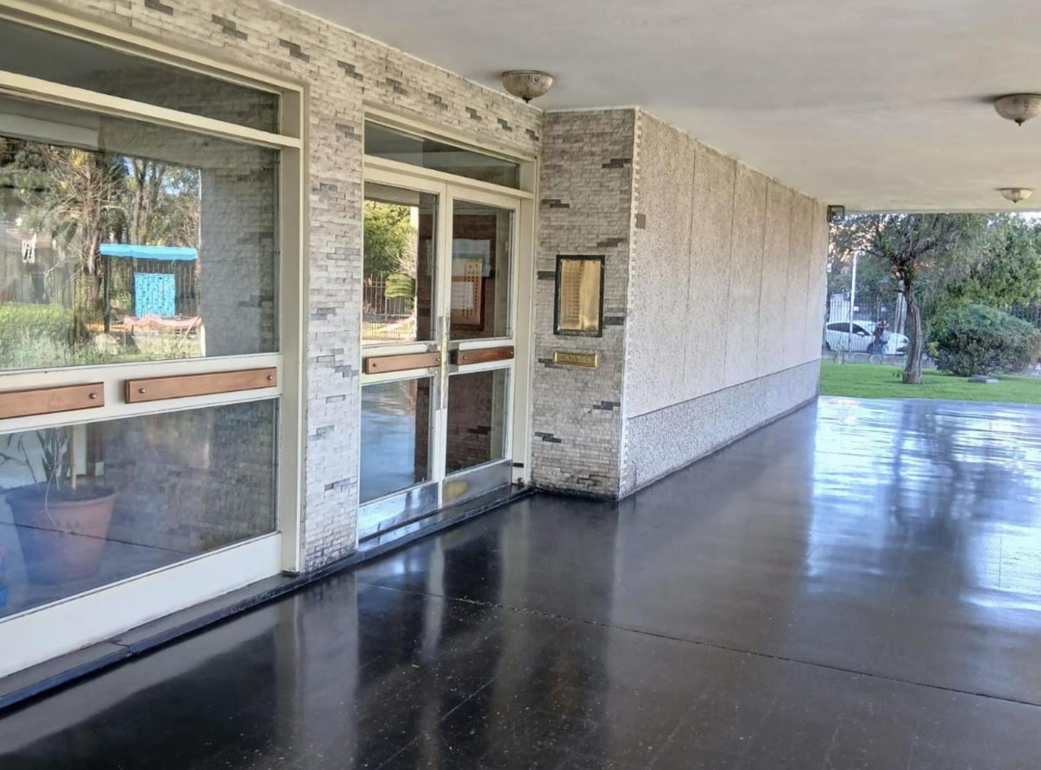 Foto de VENTA DEPARTAMENTO 4 AMBIENTES VILLA CELINA, imagen 3