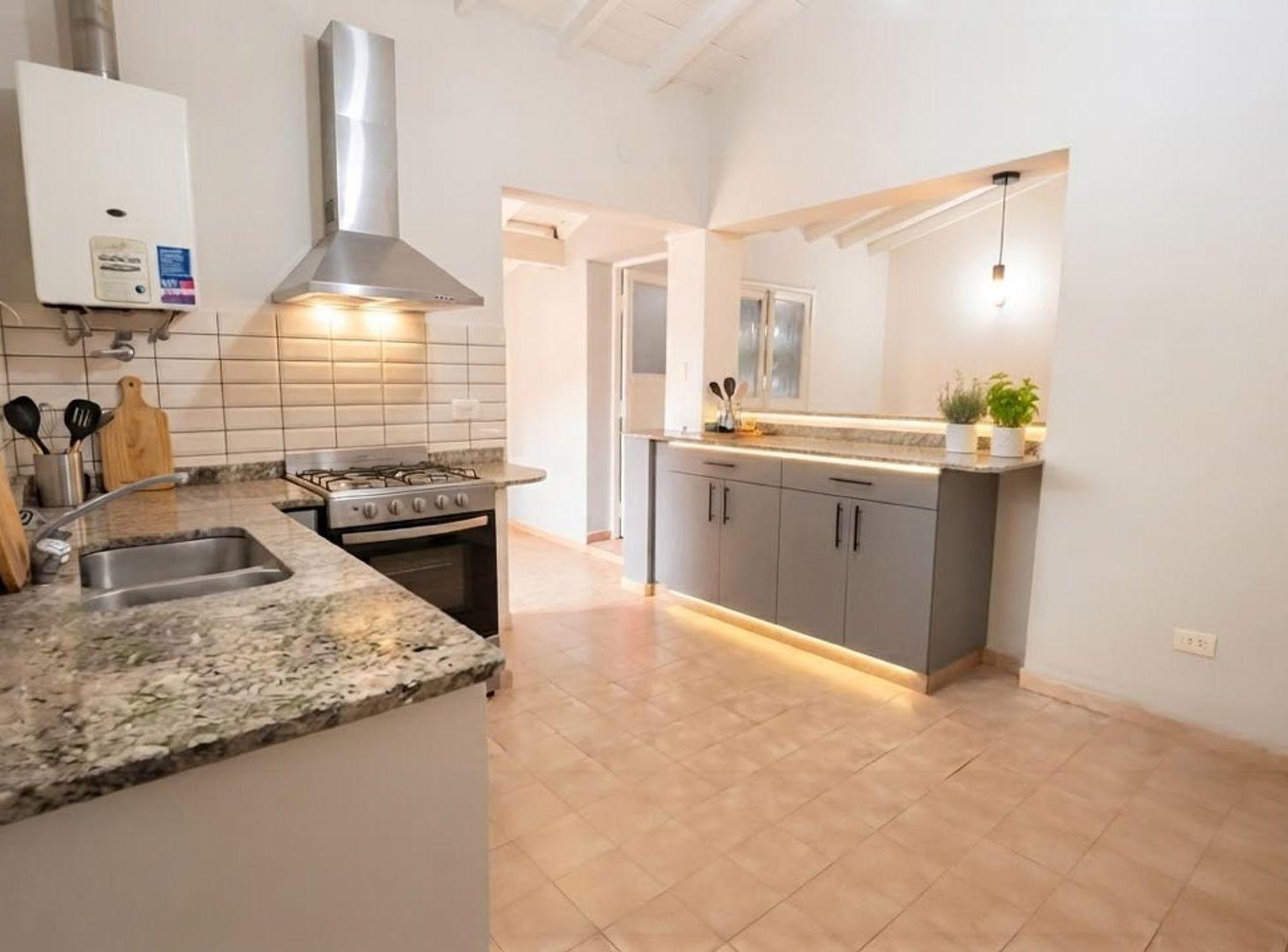 Foto de VENTA CASA 3 AMBIENTES CIUDAD EVITA, imagen 1