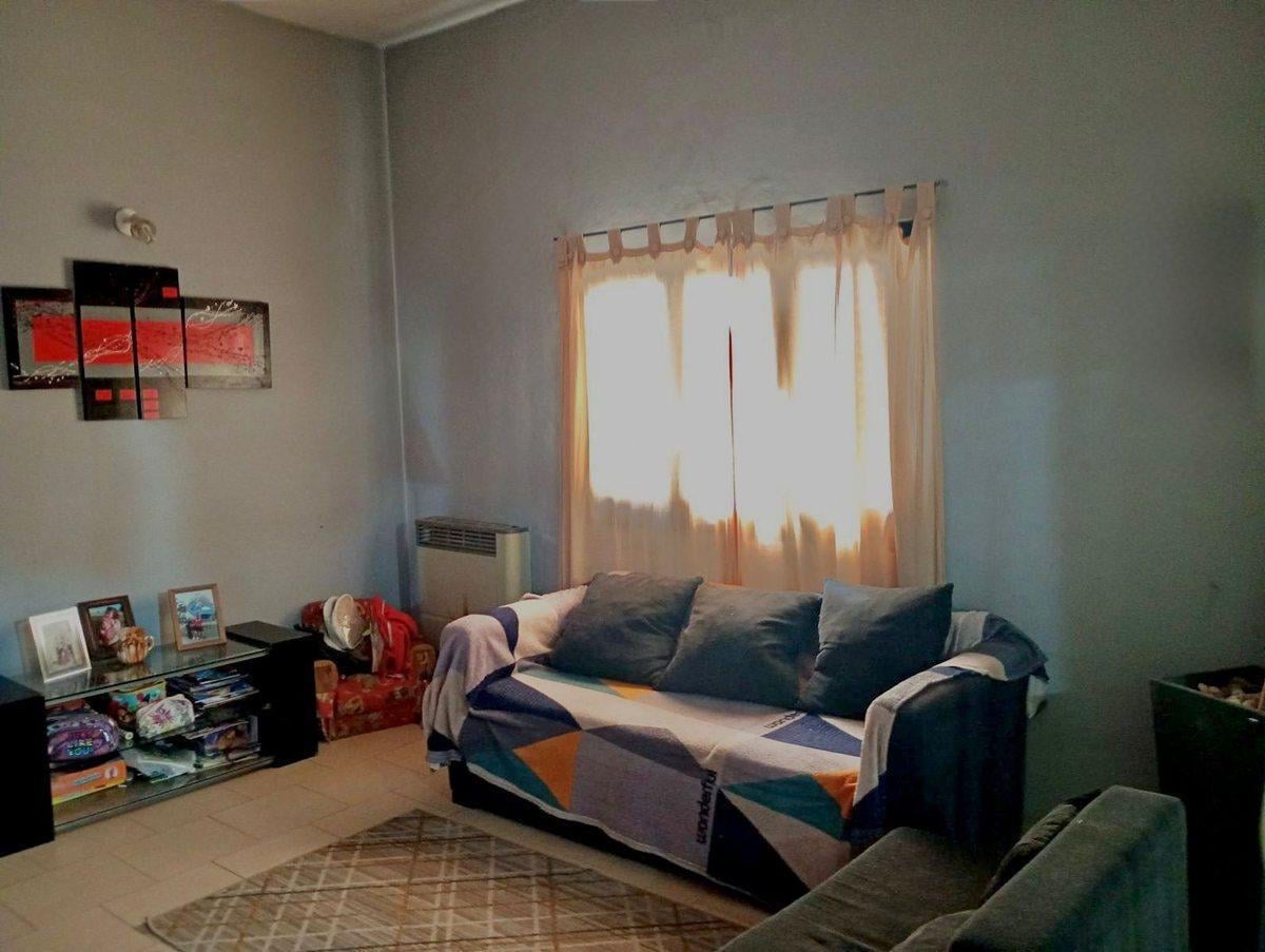 Foto de VENTA CASA 3 AMBIENTES - GENERAL LAS HERAS, imagen 2