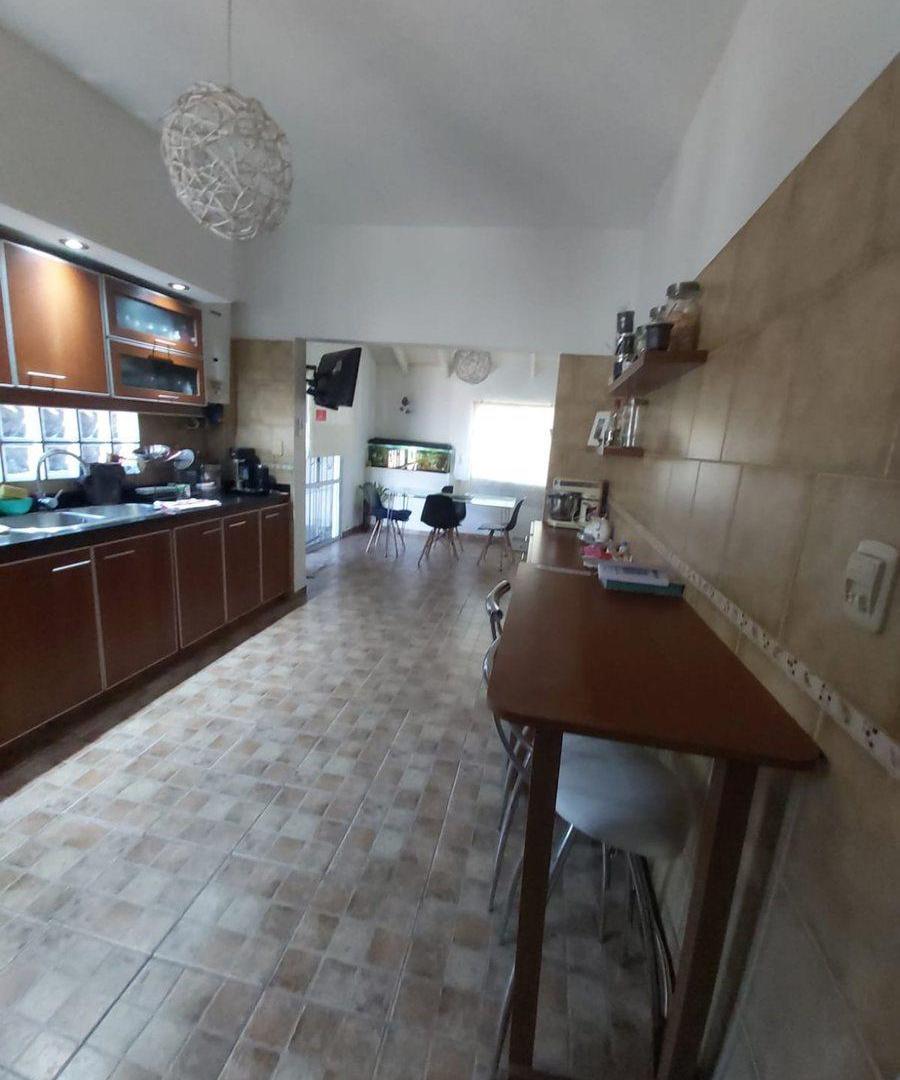 Foto de VENTA CASA 4 AMBIENTES REFACCIONADA LA MATANZA, imagen 3