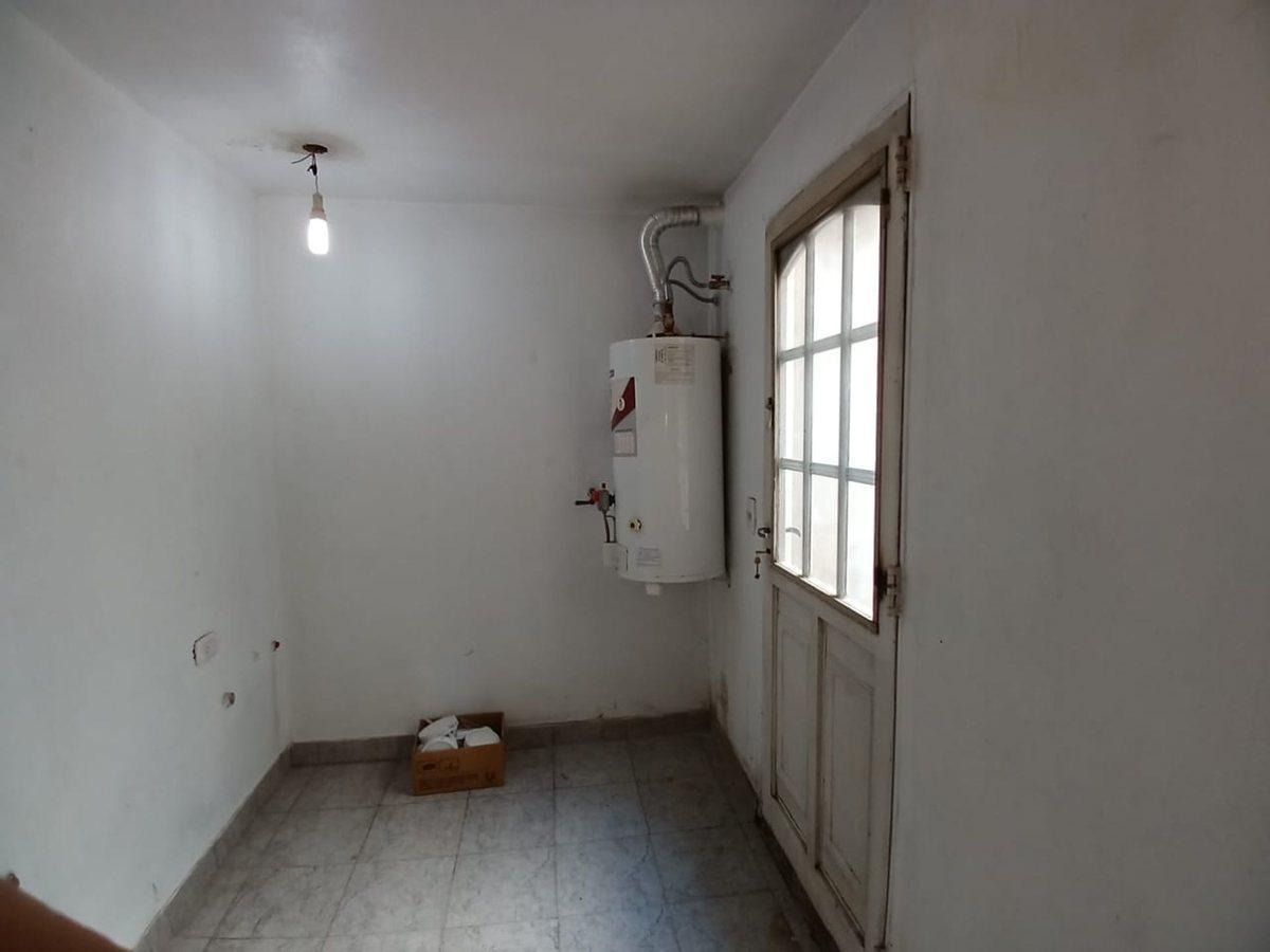 Foto de VENTA CASA PALOMAR 6 AMBIENTES, imagen 5