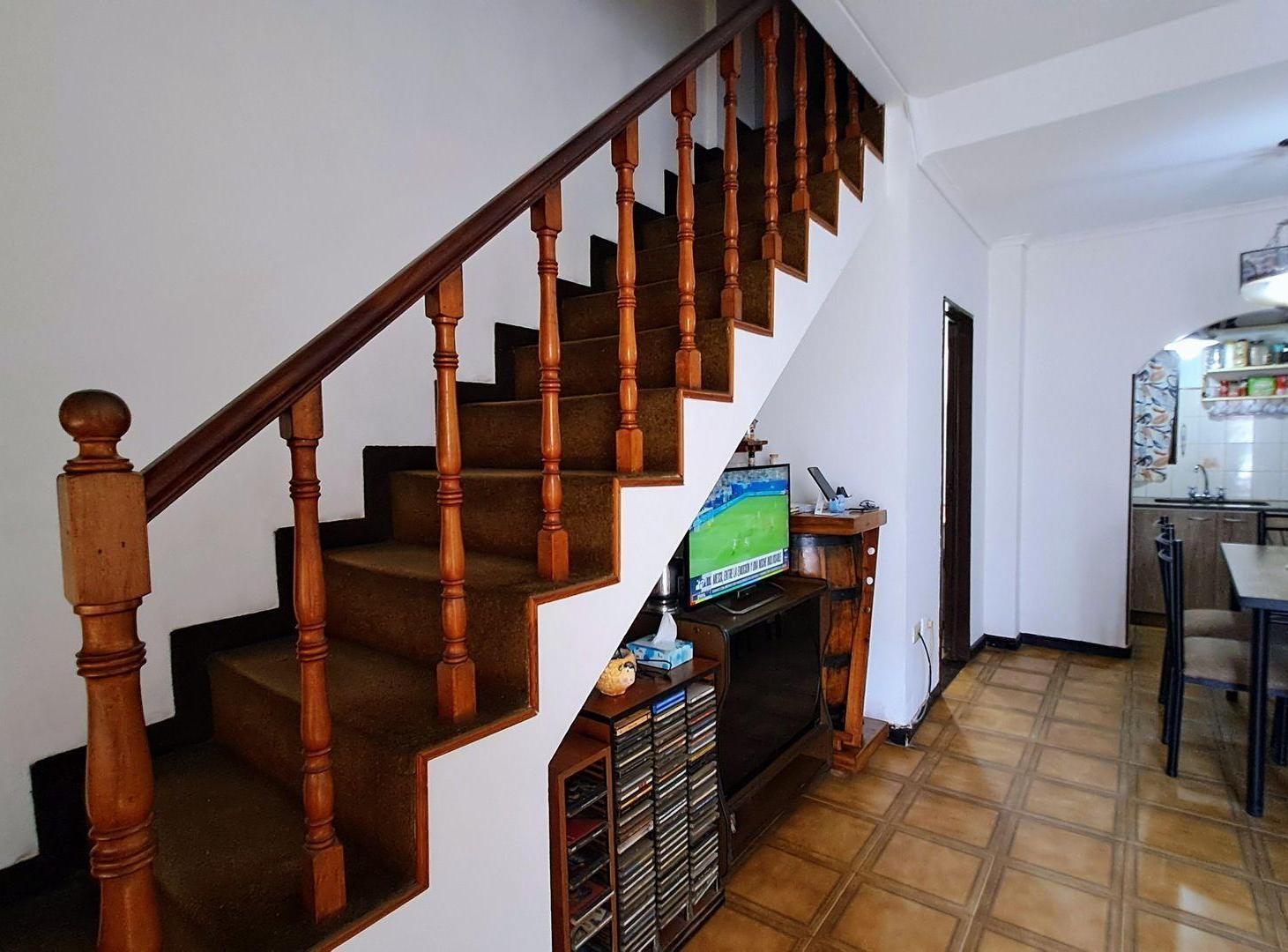 Foto de DUPLEX 3 AMBIENTES EN LOMAS DEL MIRADOR, imagen 1