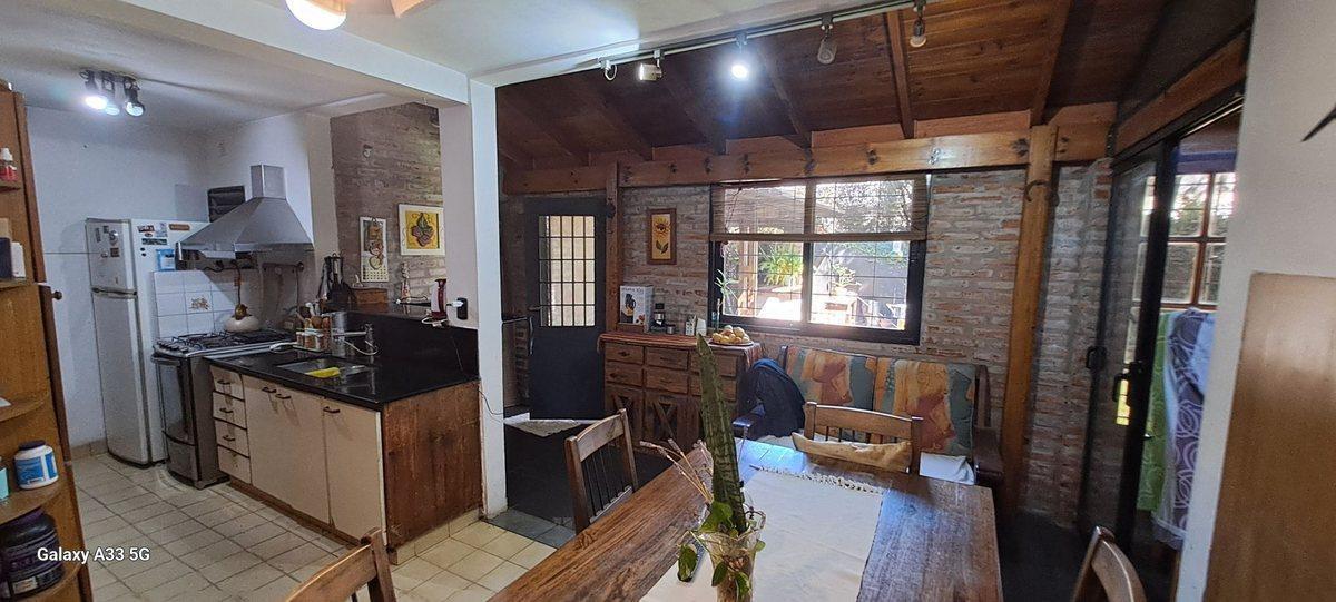 Foto de NUEVO VALOR! CASA EN DOS PLANTAS CIUDAD EVITA, imagen 4
