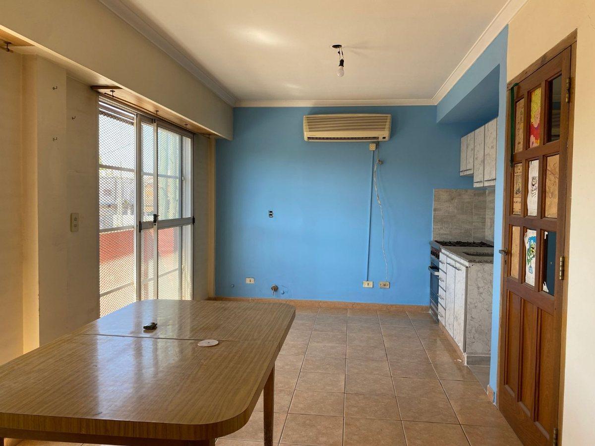 Foto de VENTA CASA 6 AMB MULTIFAMILIAR LOCAL Y GARAGE, imagen 4