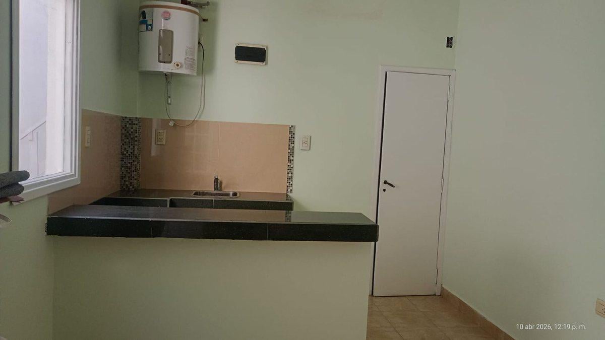 Foto de VENTA PH 2 AMBIENTES PATIO Y TERRAZA, imagen 3