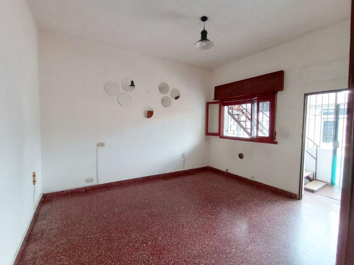 Foto de PH 3 AMBIENTES VENTA LOMAS DEL MIRADOR, imagen 2