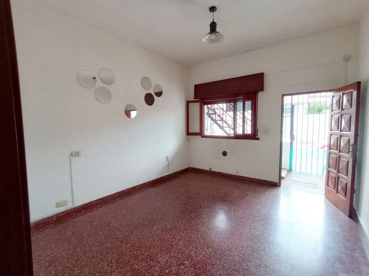 Foto de PH 3 AMBIENTES VENTA LOMAS DEL MIRADOR, imagen 5