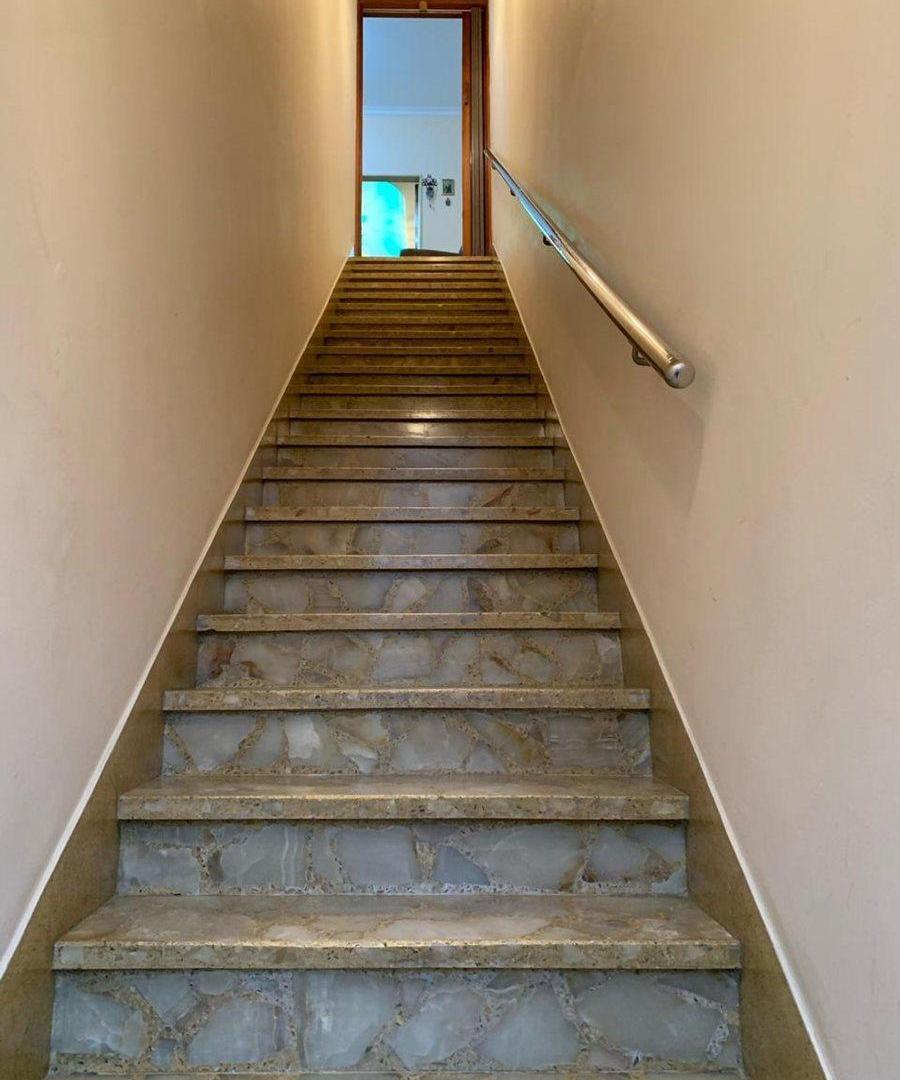 Foto de VENTA CASA 5 AMBIENTES MAS GALPON CON OFICINA, imagen 2