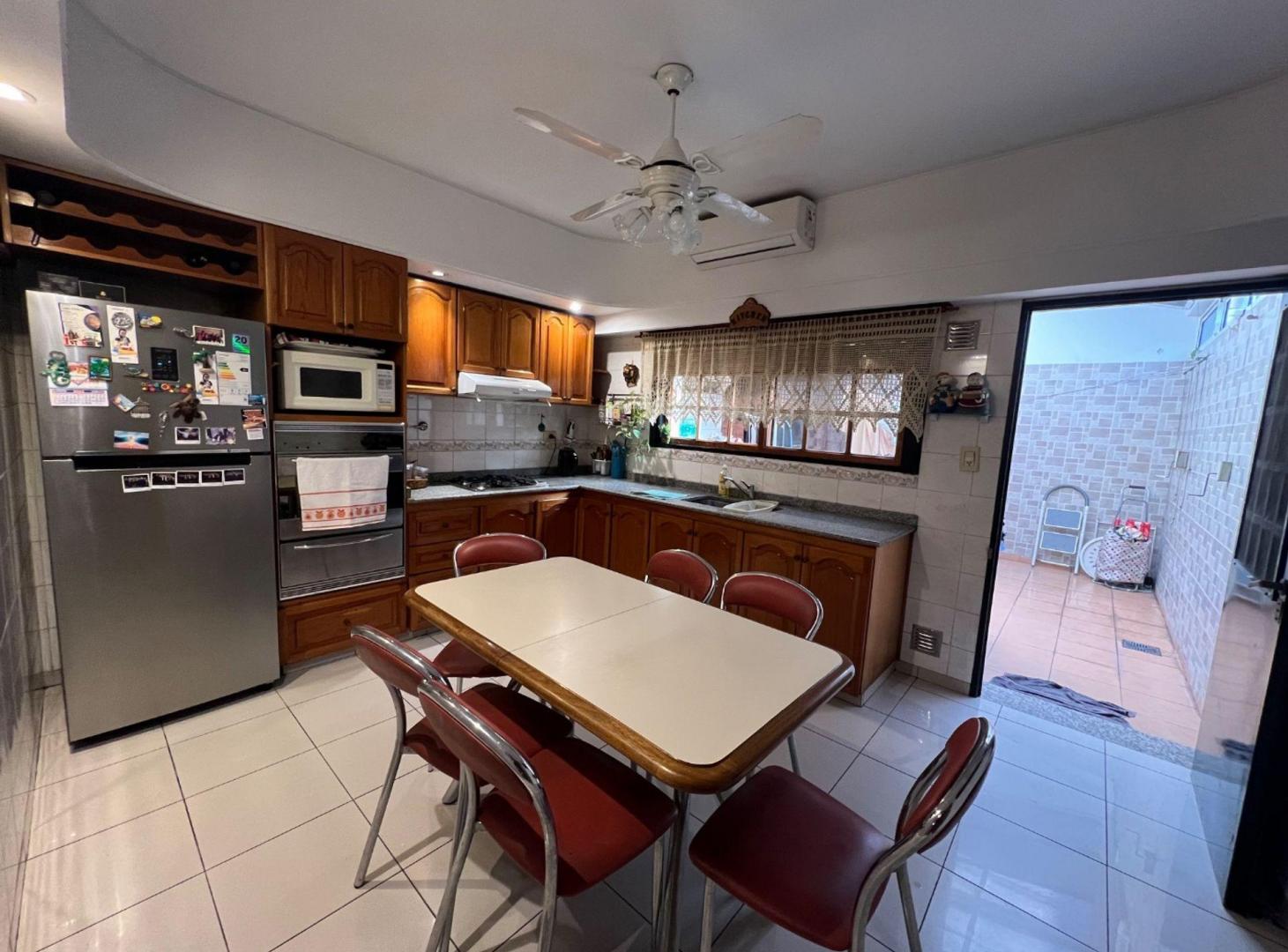 Foto de TRIPLEX 4 AMBIENTES VENTA MATADEROS, imagen 2