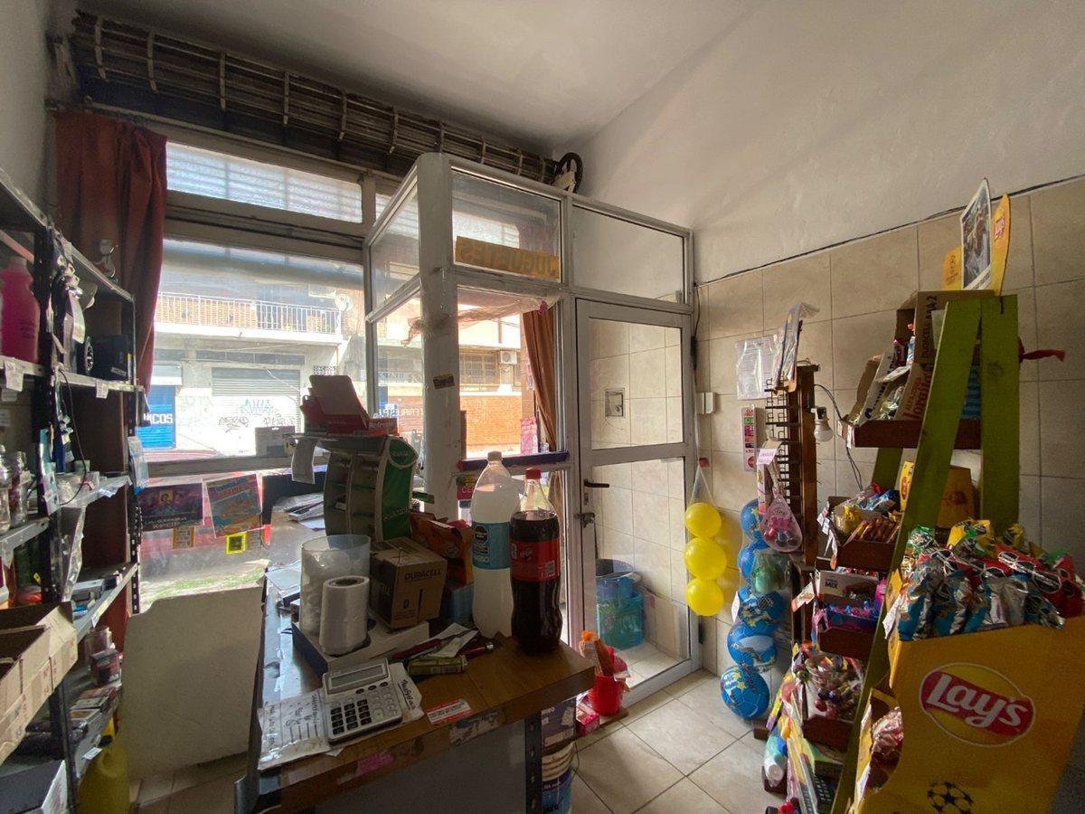 Foto de EN VENTA LOCAL COMERCIAL TABLADA, imagen 2