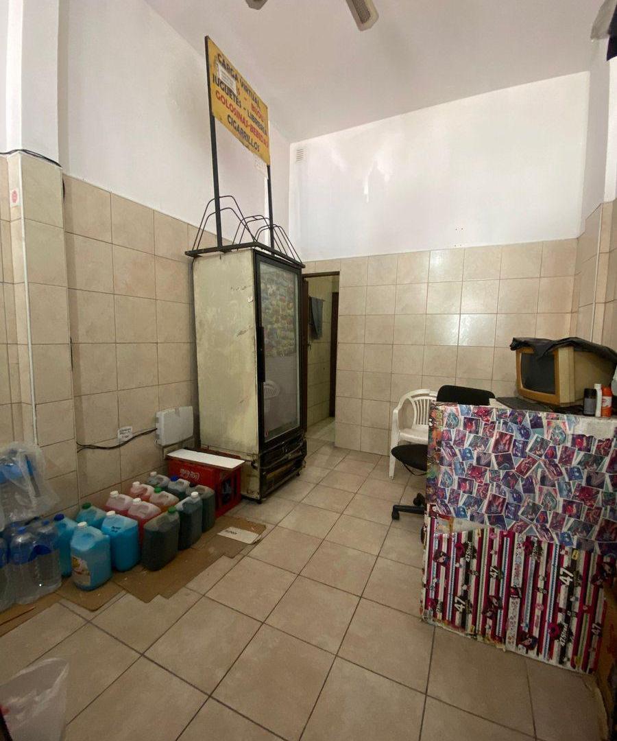 Foto de EN VENTA LOCAL COMERCIAL TABLADA, imagen 4