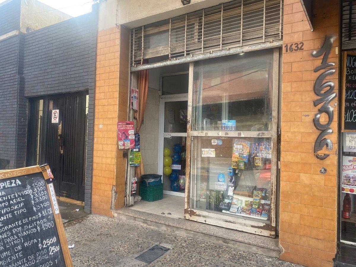 Foto de EN VENTA LOCAL COMERCIAL TABLADA, imagen 3