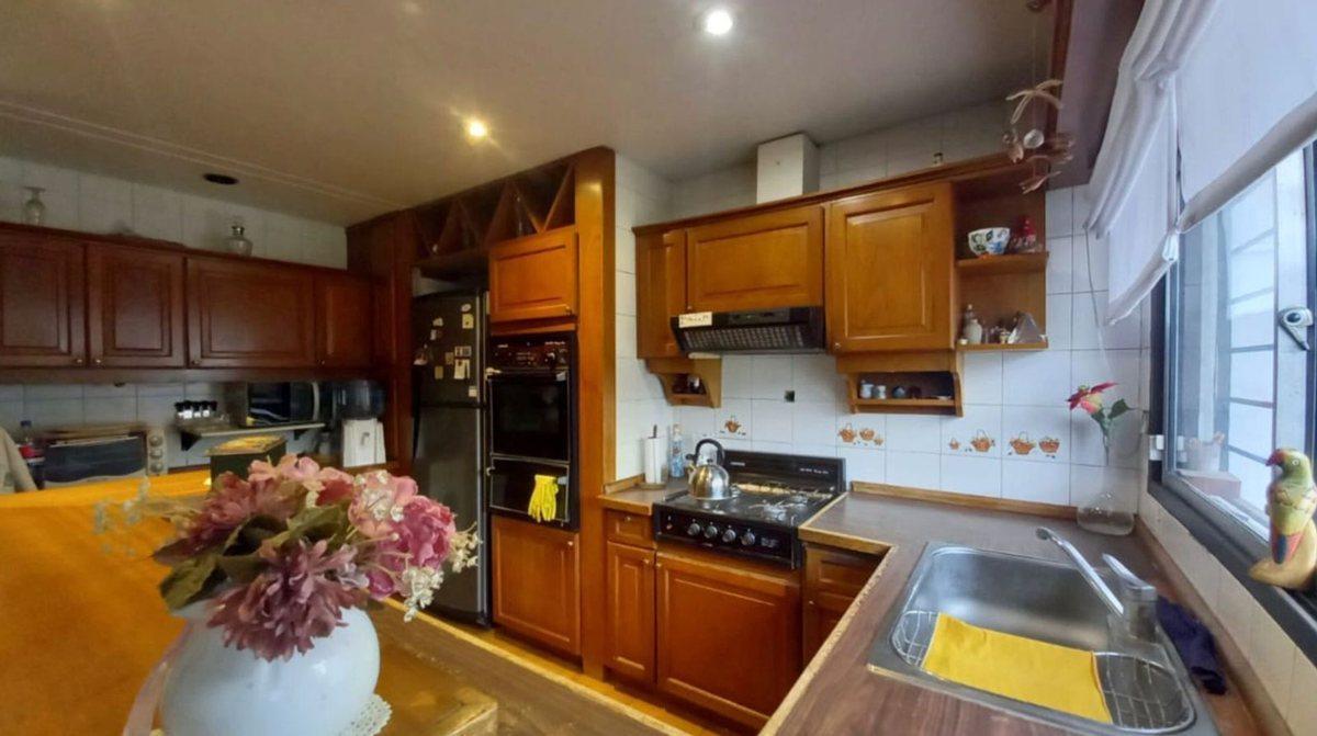 Foto de CASA 5 AMBIENTES VENTA CASTELAR, imagen 3