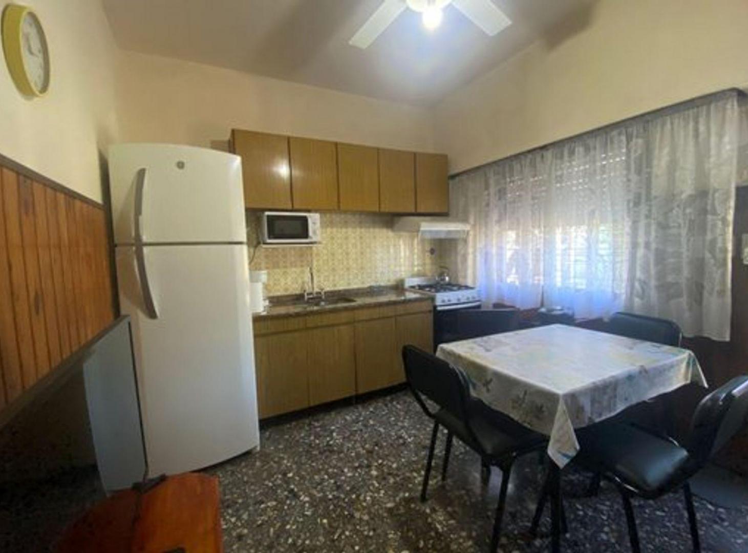 Foto de VENTA CASA 5 AMBIENTES VILLA MADERO C/ PILETA, imagen 5