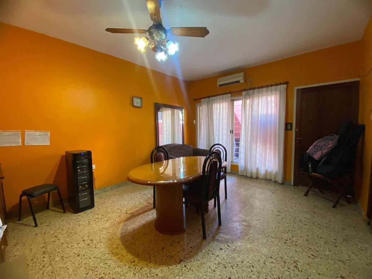 Foto de PH EN VENTA 6 AMBIENTES CIUDADELA, imagen 2