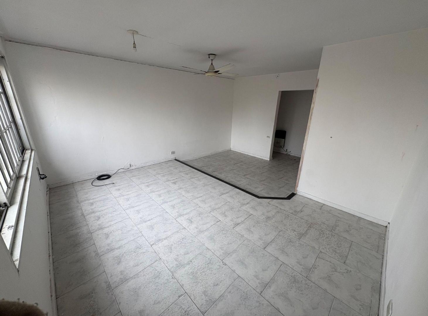 Foto de DEPARTAMENTO 3 AMBIENTES VENTA PARQUE AVELLANEDA, imagen 2