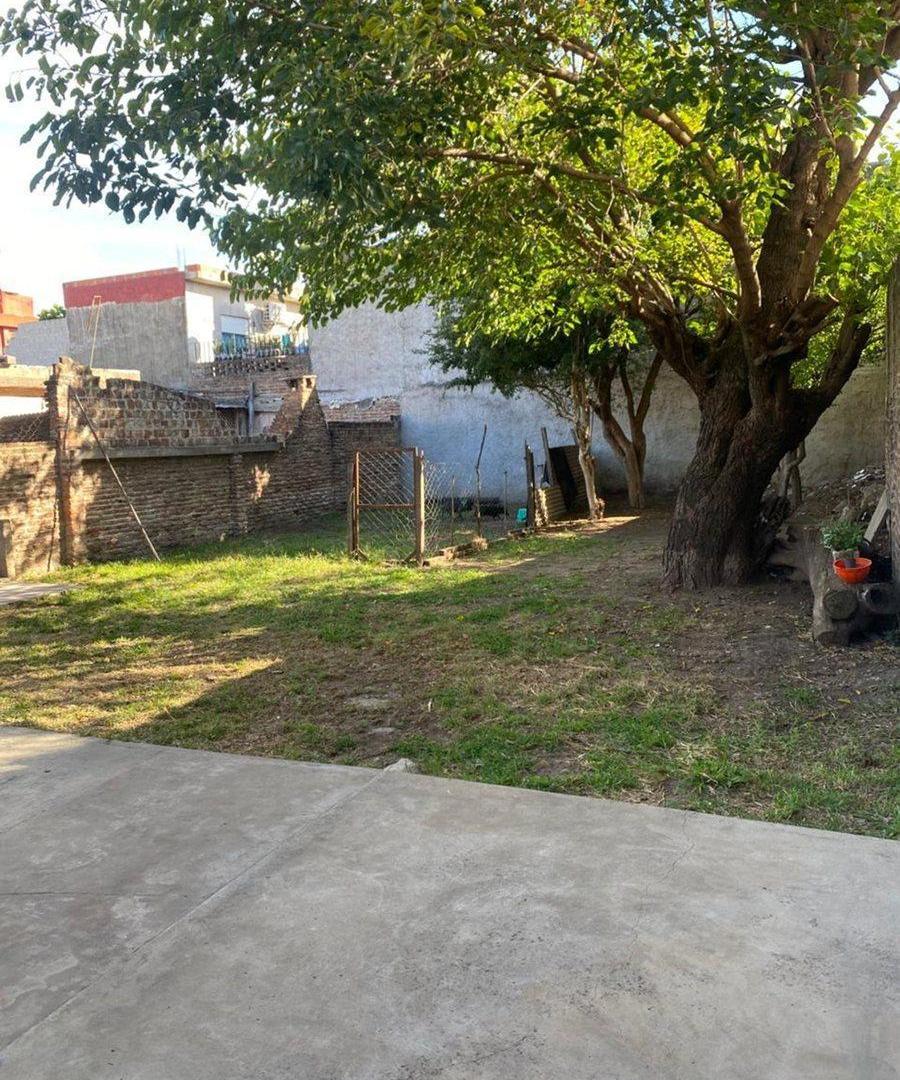 Foto de CASA DE 4 AMB LOTE PROPIO-VENTA EN LAFERRERE, imagen 4