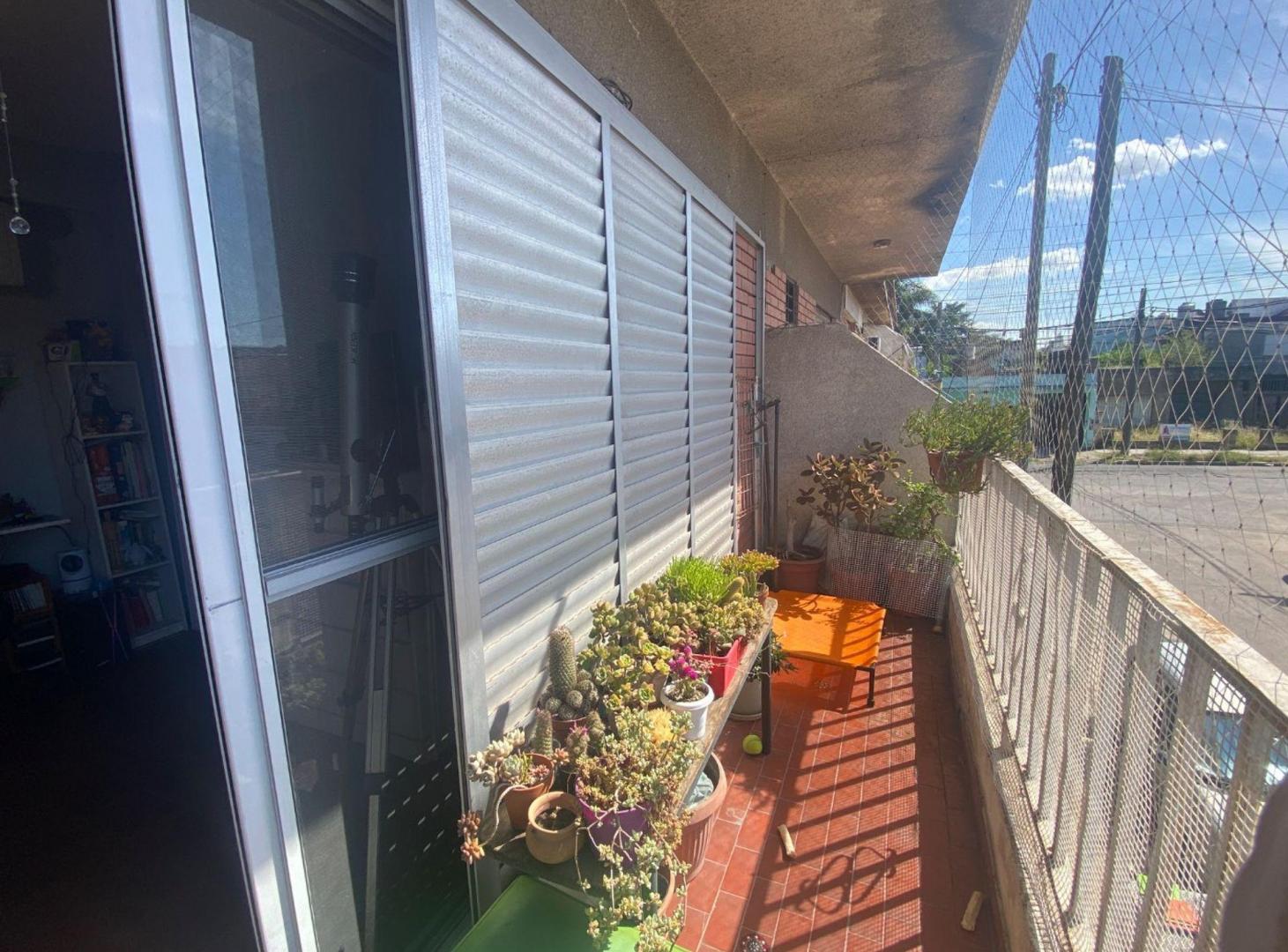 VENTA DEPARTAMENTO 2 AMBIENTES LOMAS DEL MIRADOR