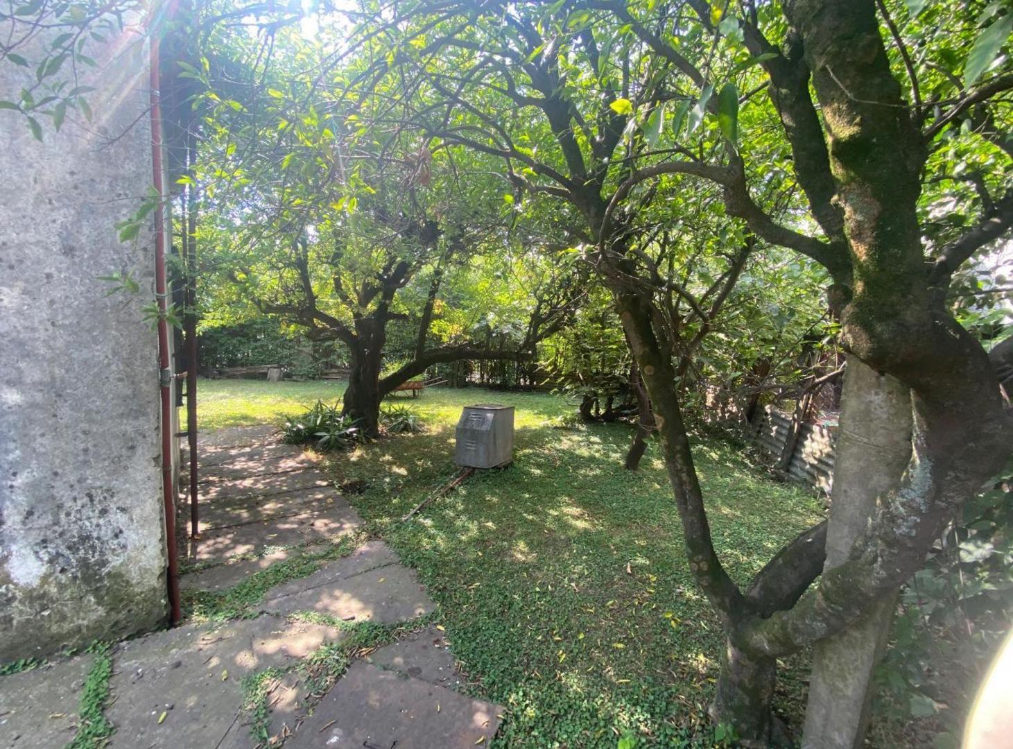 Foto de VENTA CASA 4 AMBIENTES CON LOCAL GONZÁLEZ CATÁN, imagen 3