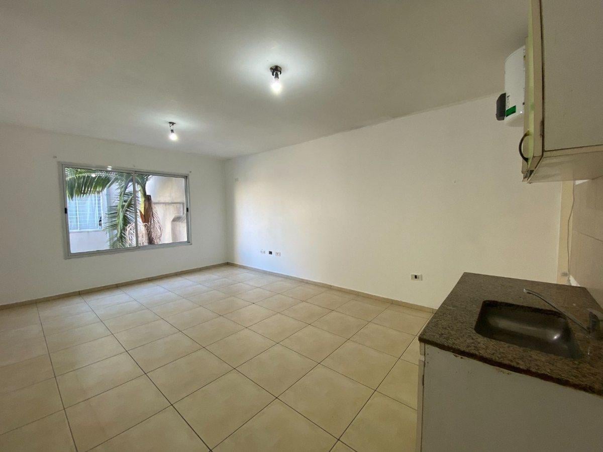 Foto de VENTA MONOAMBIENTE MORON CENTRO APTO CREDITO, imagen 2