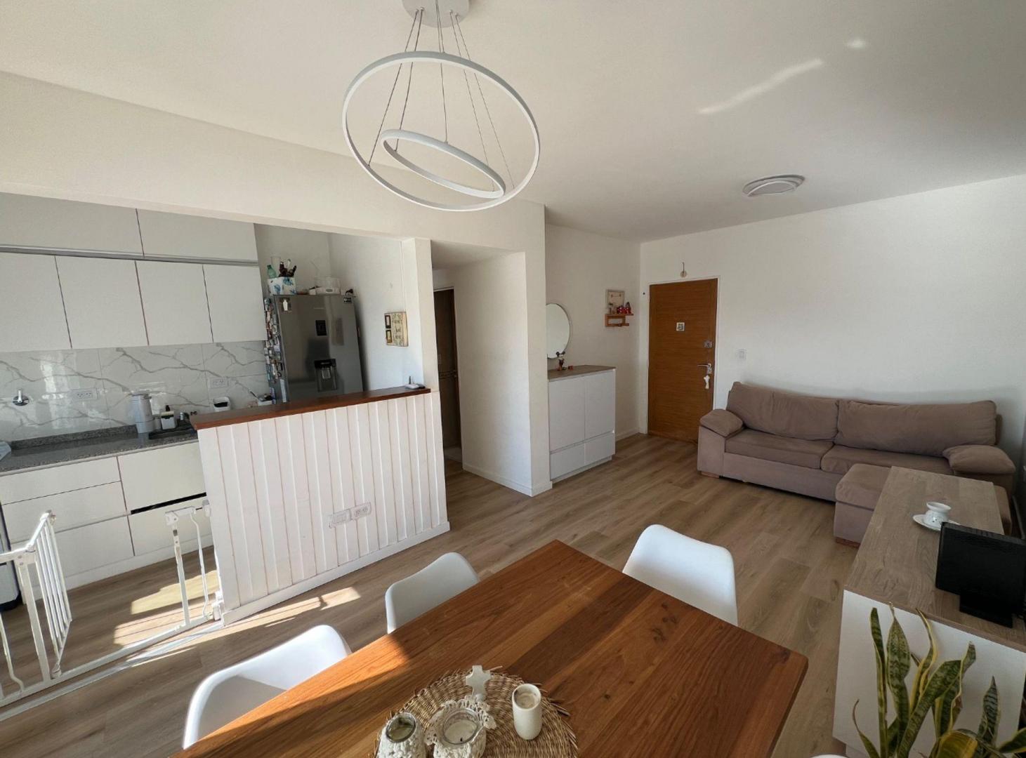 Foto de DEPARTAMENTO 3 AMBIENTES VENTA COCHERA, imagen 2