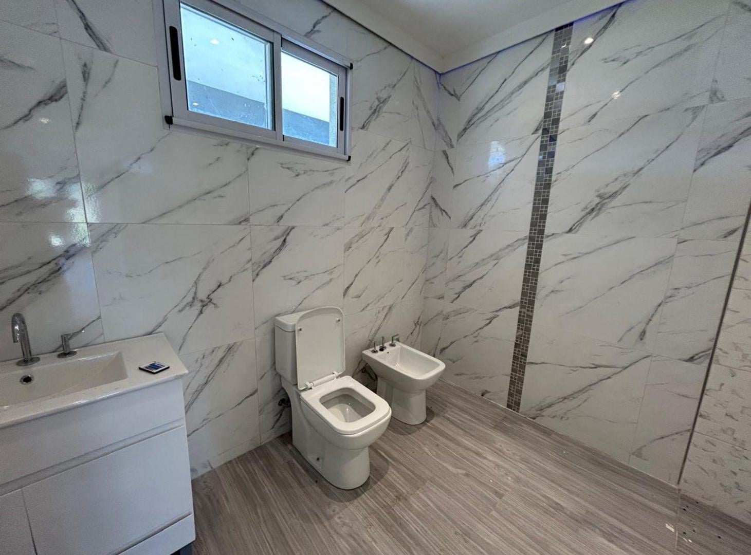 Foto de Casa de 6 ambientes en Venta en Canning, imagen 3